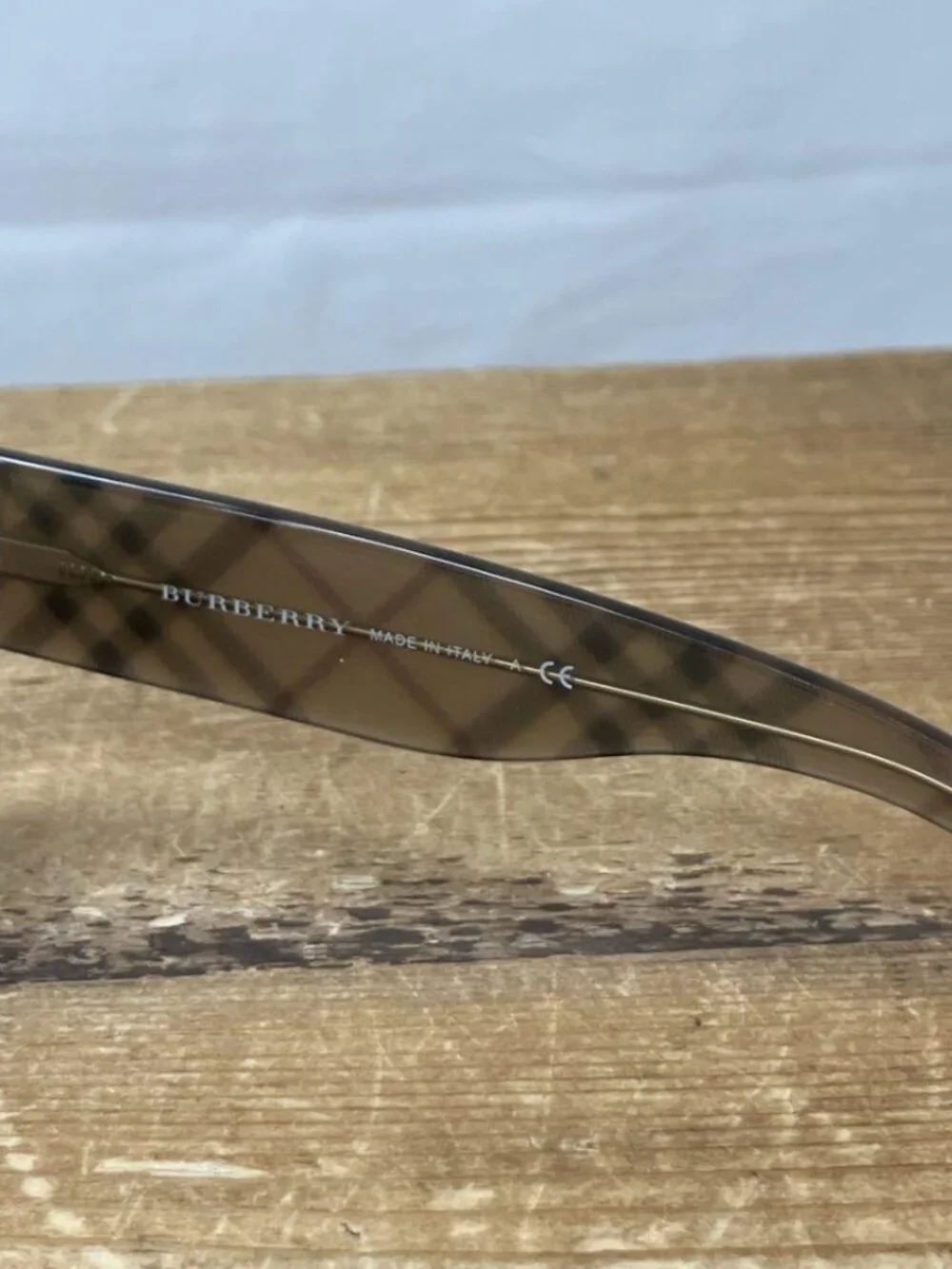 Burberry B3020-M Plaid Aviator Sunglasses 1031/73 w/ Case